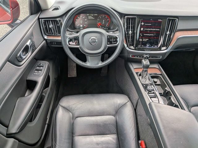 2021 Volvo S60 T5 Momentum
