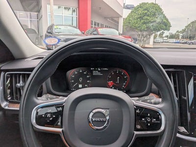 2021 Volvo S60 T5 Momentum