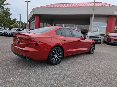 2021 Volvo S60 T5 Momentum