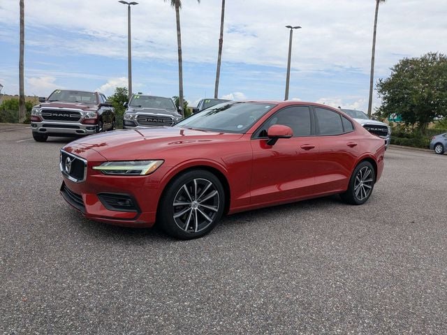 2021 Volvo S60 T5 Momentum
