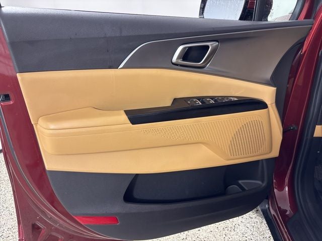 2023 Kia Carnival LX