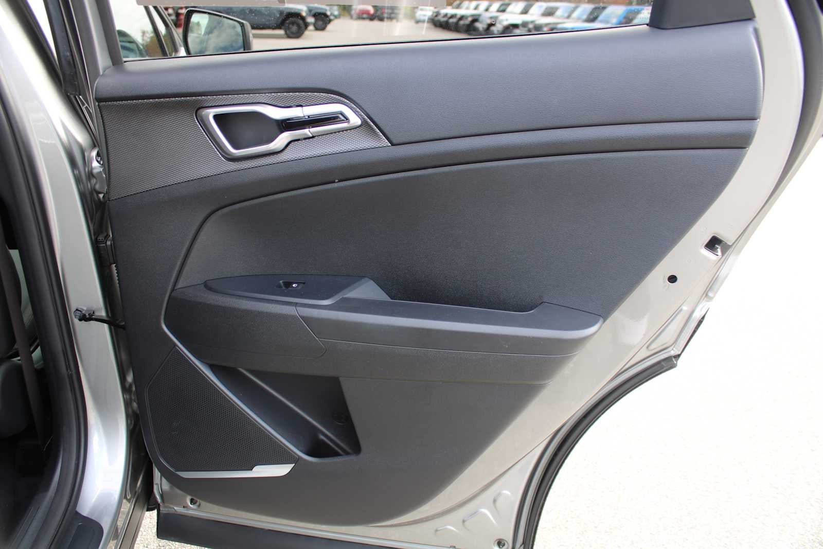 2025 Kia Sportage Hybrid LX