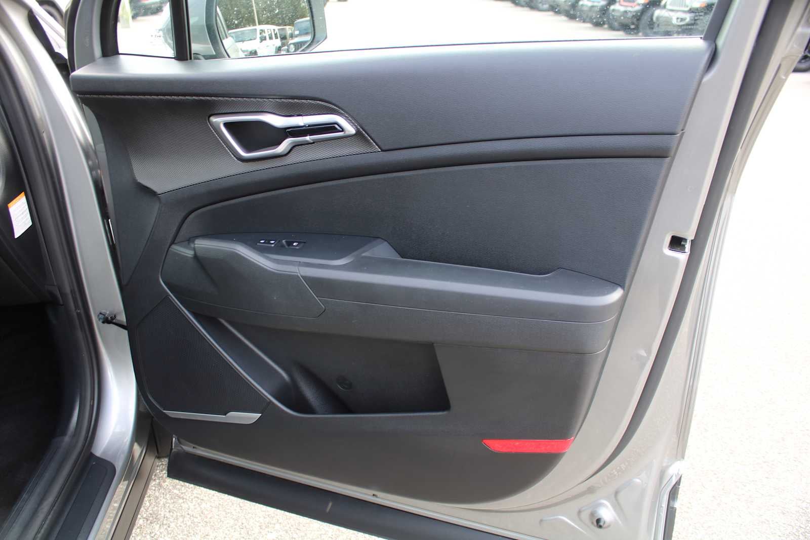 2025 Kia Sportage Hybrid LX