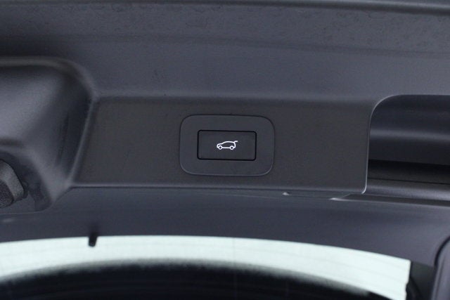 2025 Jaguar F-PACE R-Dynamic S