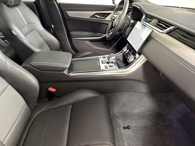 2024 Jaguar XF R-Dynamic SE