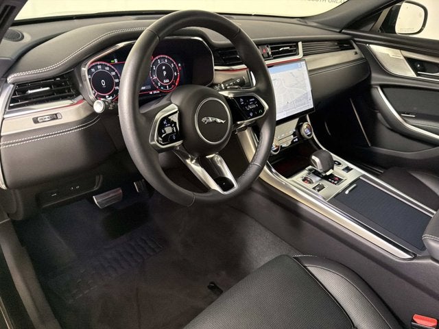 2024 Jaguar XF R-Dynamic SE