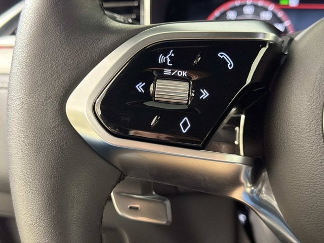 2024 Jaguar XF R-Dynamic SE