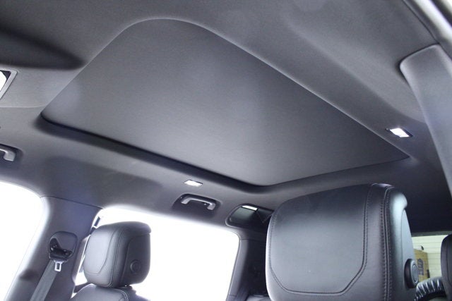 2023 Land Rover Defender X-Dynamic SE