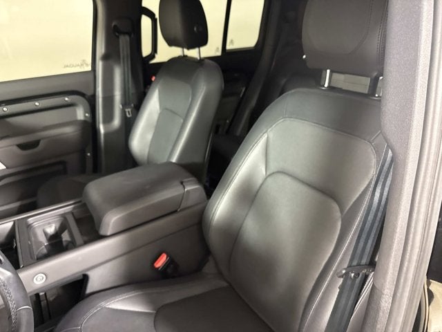 2024 Land Rover Defender X-Dynamic SE