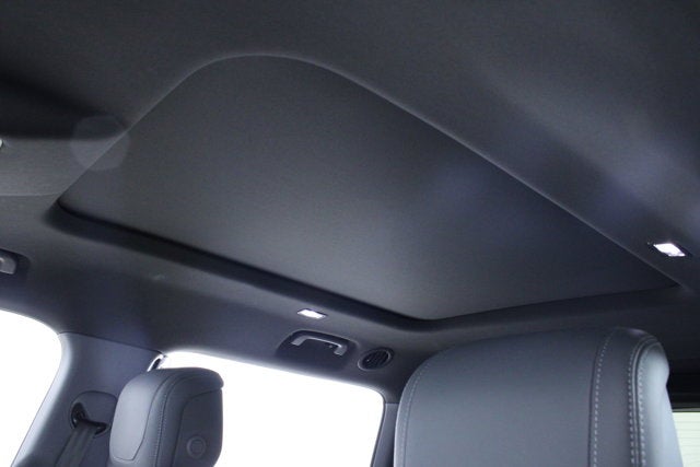 2023 Land Rover Defender X-Dynamic SE