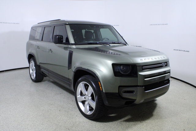 2023 Land Rover Defender X-Dynamic SE