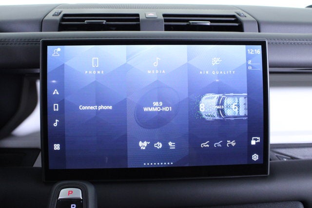 2025 Land Rover Defender S