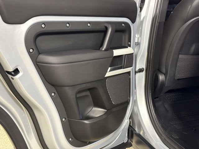 2024 Land Rover Defender S