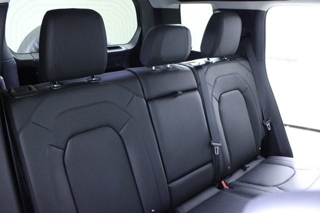 2024 Land Rover Defender S