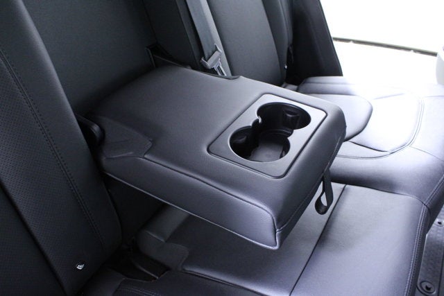 2024 Land Rover Defender S