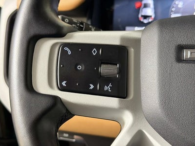 2023 Land Rover Defender SE