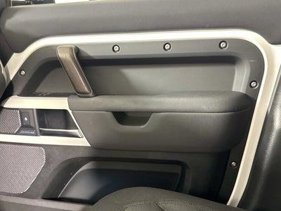 2020 Land Rover Defender SE