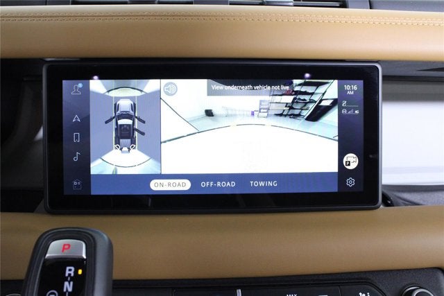 2023 Land Rover Defender SE