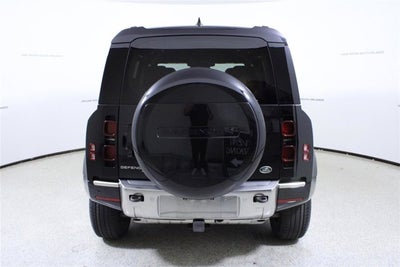 2023 Land Rover Defender SE