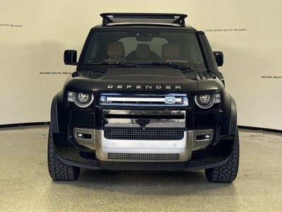 2023 Land Rover Defender SE