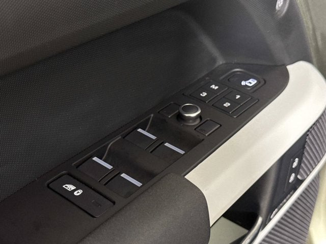 2020 Land Rover Defender SE