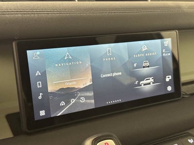 2020 Land Rover Defender SE