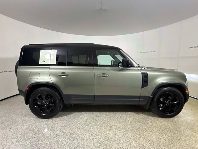 2020 Land Rover Defender SE