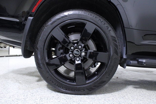 2025 Land Rover Defender V8