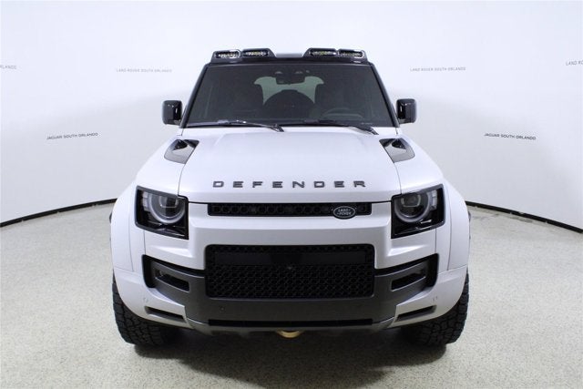 2026 Land Rover Defender OCTA