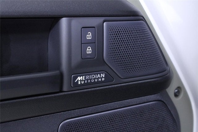 2026 Land Rover Defender OCTA