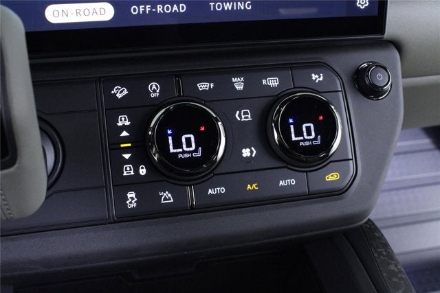 2026 Land Rover Defender OCTA
