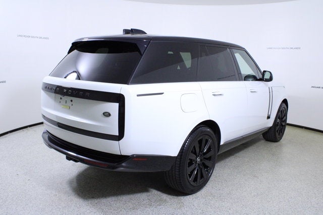2023 Land Rover Range Rover SE