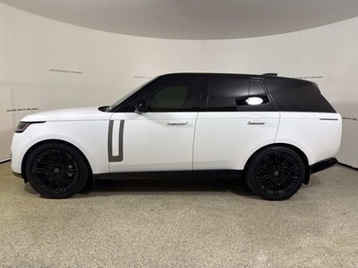 2025 Land Rover Range Rover SE