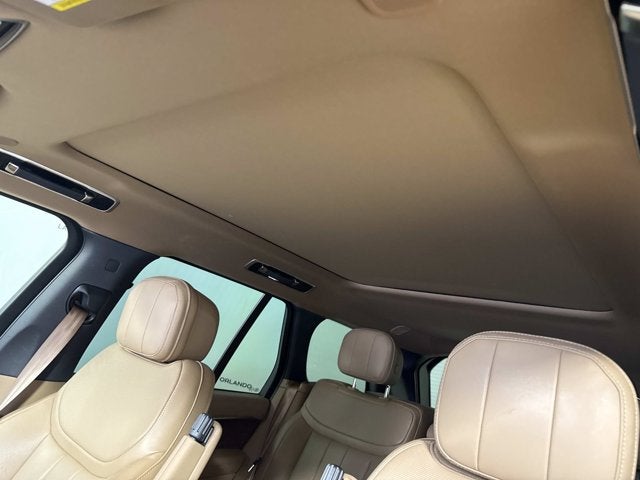 2025 Land Rover Range Rover SE
