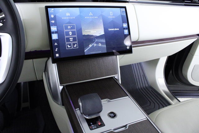 2024 Land Rover Range Rover SE