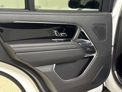 2025 Land Rover Range Rover SE