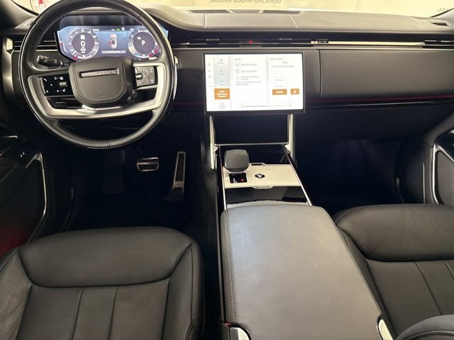 2025 Land Rover Range Rover SE