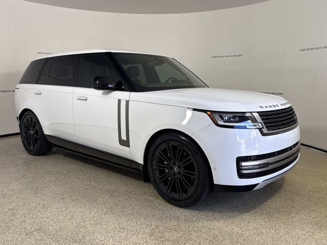 2025 Land Rover Range Rover SE