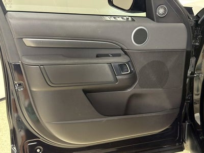 2017 Land Rover Discovery SE