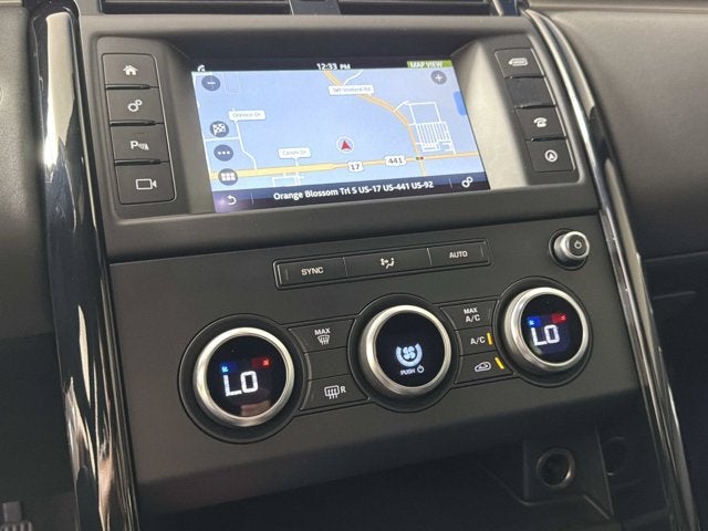 2017 Land Rover Discovery SE