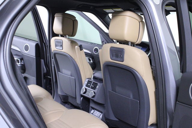 2025 Land Rover Discovery Dynamic SE