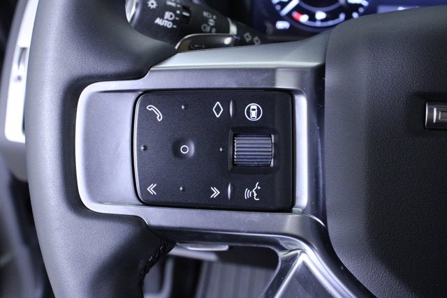 2025 Land Rover Discovery Dynamic SE