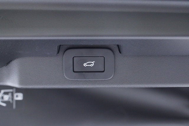 2025 Land Rover Discovery Dynamic SE