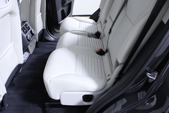 2025 Land Rover Discovery Dynamic SE