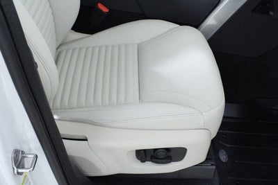 2025 Land Rover Discovery Dynamic SE