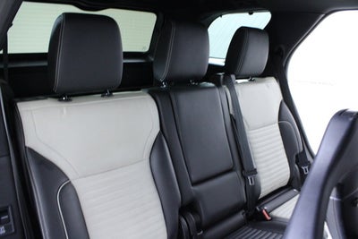 2023 Land Rover Discovery HSE R-Dynamic