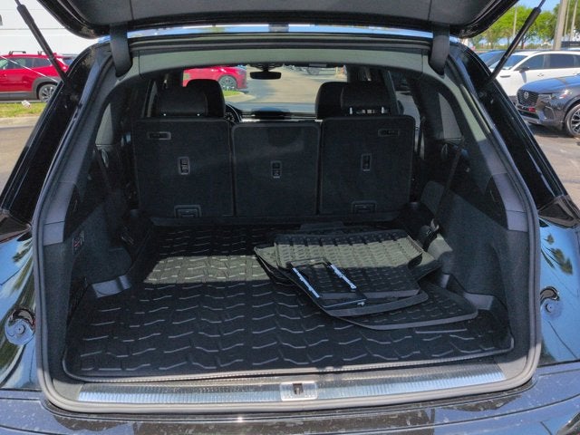2022 Audi Q7 Premium Plus