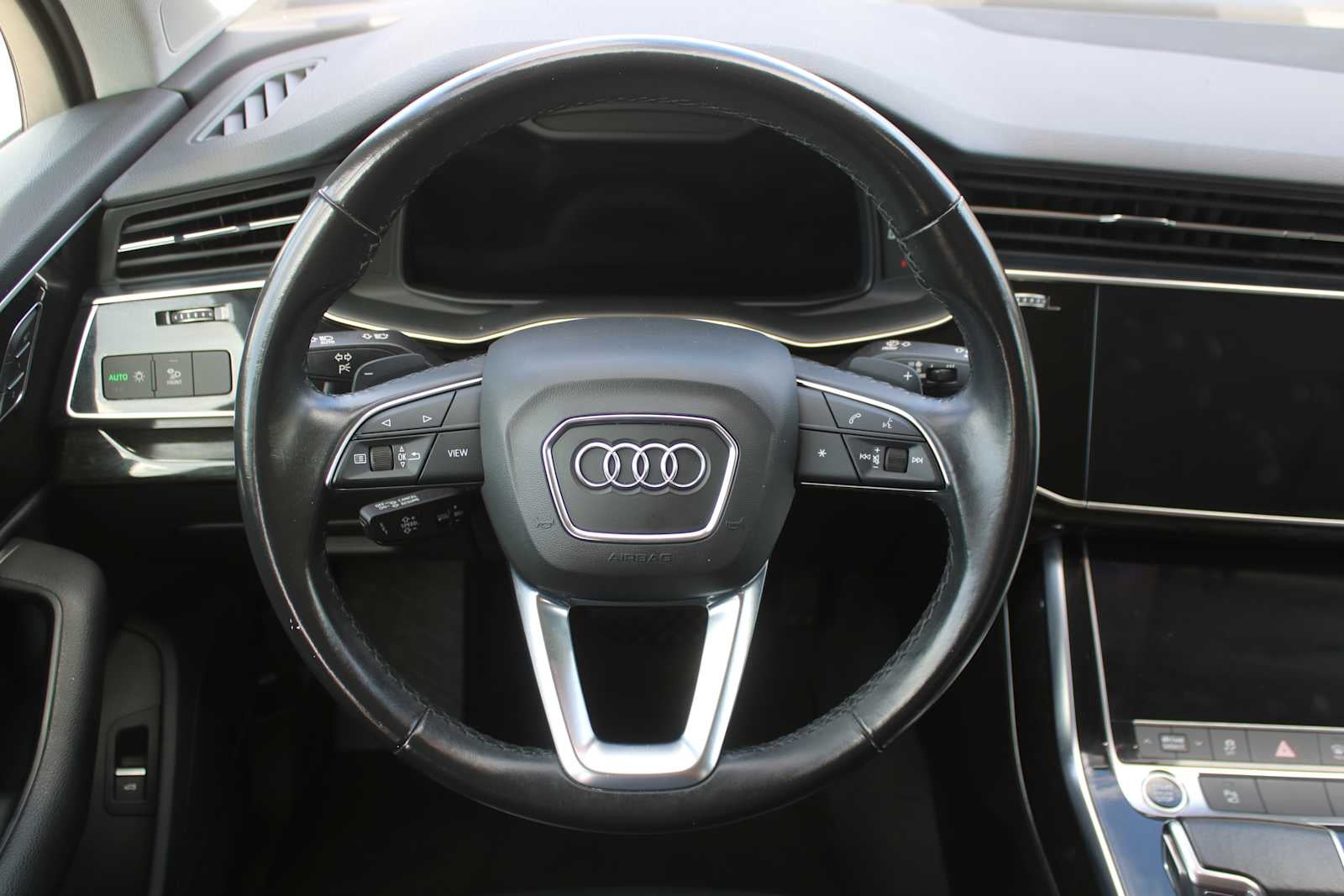 2022 Audi Q7 Premium Plus