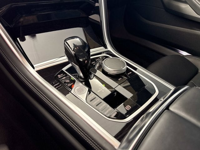 2021 BMW 8 Series 840i