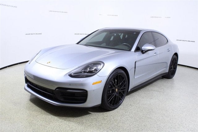 2022 Porsche Panamera 4